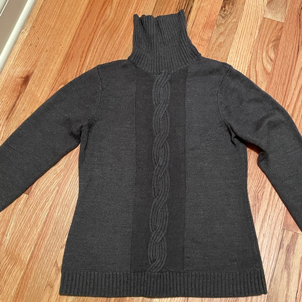 Women’s Turtleneck Sweater